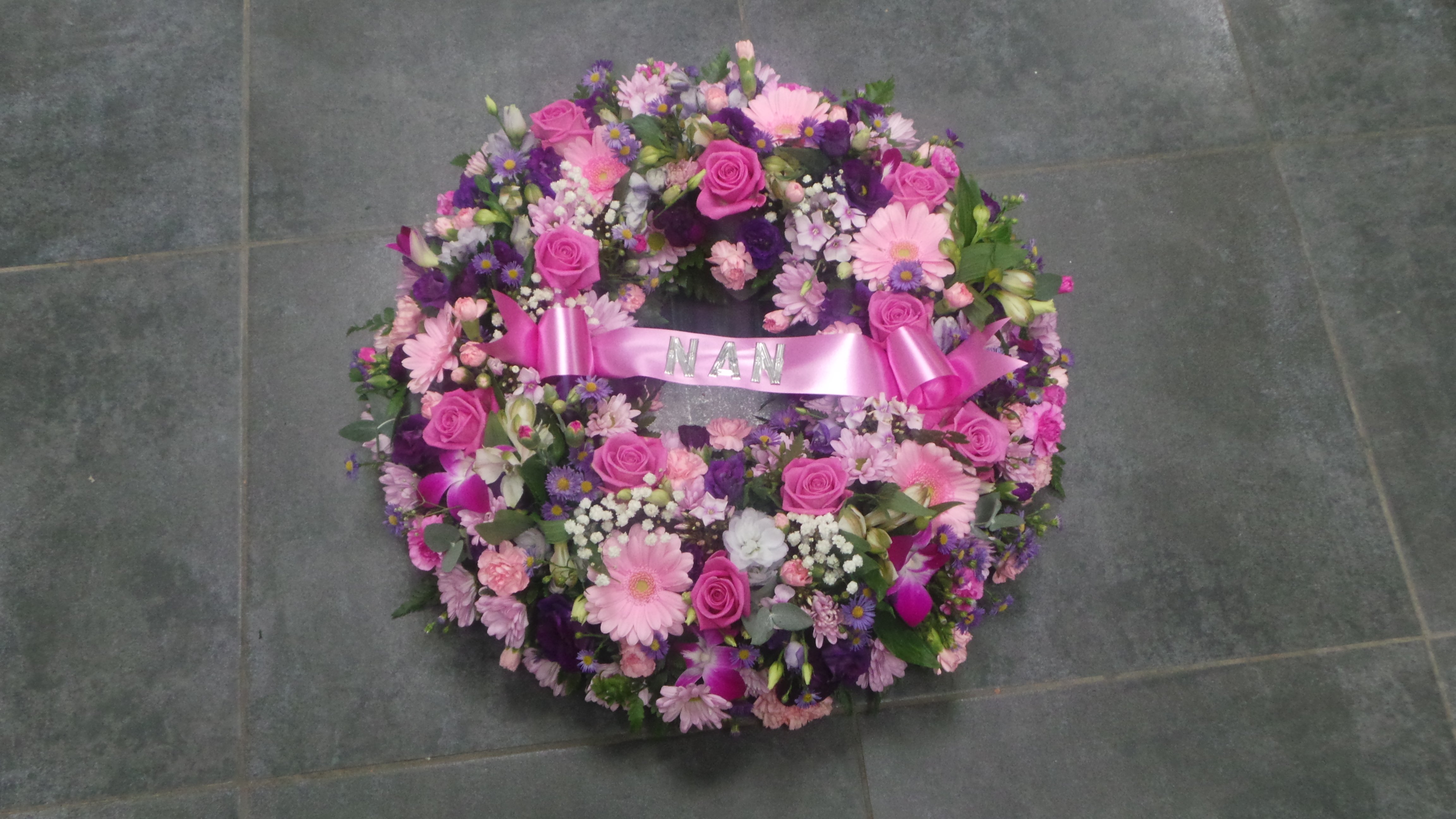 Special funeral flowers and bespoke tributes in Harlow